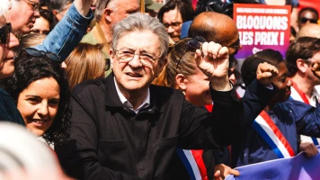 Mélenchon cible d’un montage « fallacieux » sur « France Culture », la radio présente des excuses partielles