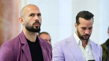 L'influenceur masculiniste Andrew Tate et son frère Tristan, suspectés de viols et de complicité d'exploitation sexuelle, ont été arrêtés aux Etats-Unis