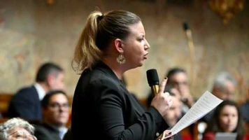 "En politique, la place des femmes reste un combat" : Mathilde Panot, une femme en colère
