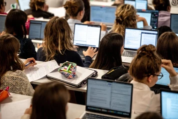 Formations, finances… Un rapport dénonce les défaillances dans l’enseignement supérieur privé