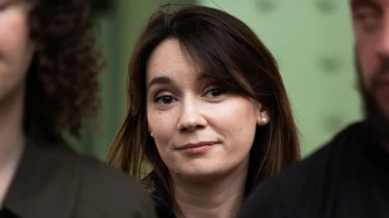 Après l’arrêté d’expulsion de Xenia Federova, le Rassemblement national ne sait pas sur quel pied danser