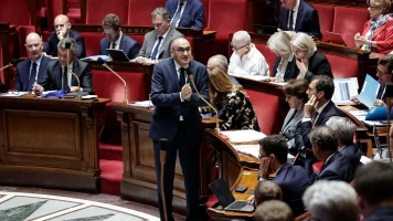 Adolescent touché par un tir de LBD le soir du sacre du PSG : « toute la lumière sera faite sur cette affaire », indique Laurent Nuñez
