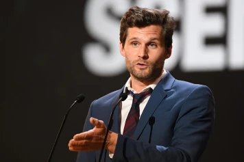 Alexis Michalik : « Voyez les méthodes du RN au niveau local et imaginez ce qui nous attend au niveau national »
