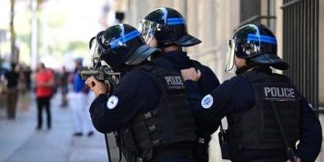 Présomption d’usage légitime des armes par les forces de l’ordre : les députés classent la pétition