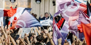 Après l’interdiction d’un concert de La France insoumise à Paris, la gauche divisée