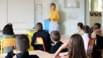 "Près de dix fois la capacité d'accueil" : sur Parcoursup, le succès fulgurant de la licence pour devenir professeur des écoles