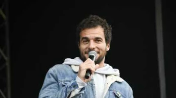 Un concert d'Amir annulé à Marseille pour "raisons de sécurité" après des appels au boycott propalestinien