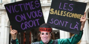 Patrick Bruel en garde à vue dans le cadre d’une enquête pour violences sexuelles ; au moins 13 victimes, selon le parquet