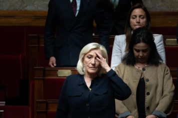 Marine Le Pen condamnée à 1 an ferme sous bracelet électronique,  et à 45 mois d’inéligibilité, dont 30 mois avec sursis : le fil de la journée et les réactions politiques