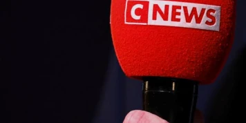 CNews : la CEDH valide un avertissement adressé par l’Arcom à la chaîne pour des propos sur le Covid