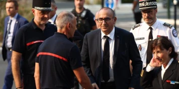 Le gouvernement de Sébastien Lecornu mis à l’épreuve dans la lutte contre les « incendies XXL »