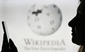 À l’heure de l’IA, les contributeurs de Wikipédia défendent son modèle