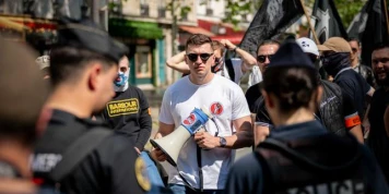 Gabriel Loustau, figure montante et héritier d’une lignée d’extrême droite, condamné à six mois de prison