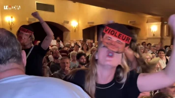 « Bruel violeur ! » : des militantes féministes interrompent la pièce du chanteur à Paris