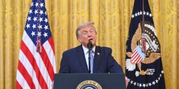 Donald Trump relance les accusations de fraude électorale et vise la Chine avant les élections de mi-mandat