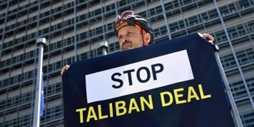 Immigration : la Commission reçoit en catimini une délégation de talibans à Bruxelles