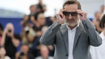 "Je n'ai jamais soutenu et ne soutiendrai jamais un parti qui prône la haine" : Gilles Lellouche répond à la polémique autour de la promotion du film "Moulin" à Cannes