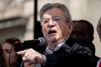 Affaire des assistants parlementaires : Jean-Luc Mélenchon échappe aux poursuites