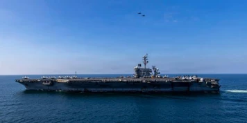 Après plus de huit mois en mer, les conditions de vie à bord du porte-avions « Abraham-Lincoln » inquiètent