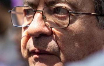 Attaque du 7-Octobre : Pour Mélenchon, le caractère terroriste des massacres est une « affaire qui se discute »