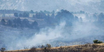 Incendies en Espagne : 32 000 hectares brûlés au nord de Madrid, où « les fronts » du feu « se sont réduits »
