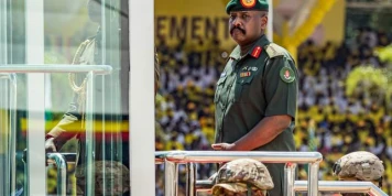 En Ouganda, le principal groupe de médias indépendant dit être « assiégé » par l’armée