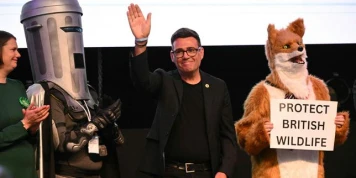 Royaume-Uni : le travailliste Andy Burnham, rival de Keir Starmer, élu député