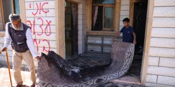 En Cisjordanie, une mosquée et plusieurs bâtiments incendiés lors d’une attaque de colons