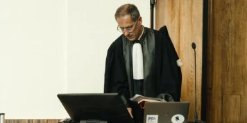 Violences faites aux mineurs : immersion au parquet de Béthune, entre « masse » de dossiers au quotidien et mort de Lyhanna