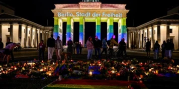« Je n’aurais pas cru que cela puisse se passer dans la ville la plus “queer-friendly” du monde » : Berlin bouleversée par l’attentat contre la Marche des fiertés