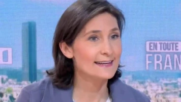 Amélie Oudéa-Castéra n'a pas l'intention de démissionner, mais rien n'est assuré.