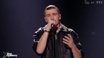 Pierre sort vainqueur de la finale contre Julien lors de l'émission « Star Academy ».