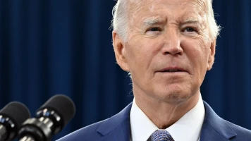 Joe Biden confond François Mitterrand et Emmanuel Macron lors du G7