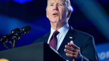 Joe Biden évoque le G7 et ses erreurs de discours lors d'un rassemblement