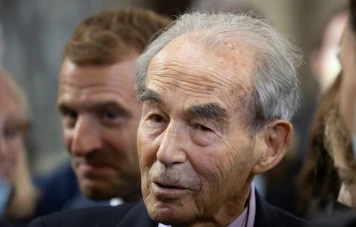 Robert Badinter: Champion de l'abolition de la peine de mort en France