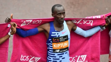 Le recordman du marathon Kelvin Kiptum meurt tragiquement dans un accident de voiture au Kenya