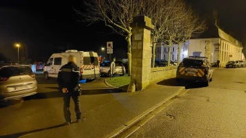 Fusillade à Dourdan: Enquête ouverte après le décès d'un homme de 27 ans