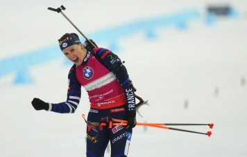 Mondiaux de biathlon : « Pas qu’une tireuse de ball-trap »… La « reine » Julia Simon en route pour un quadruplé inédit ?