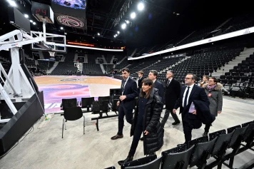Anne Hidalgo appelle les Parisiens à ne pas partir pendant les JO : « Cela va être incroyable ! »
