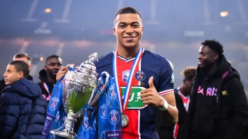Kylian Mbappé quitte le PSG, recordman des buts et passes décisives