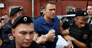 Alexeï Navalny: Mort à 47 ans en prison, un symbole de l'opposition russe
