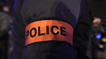 Individu armé abattu par la police à Paris : enquêtes en cours