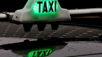 Chauffeurs de taxi solidaires aident une religieuse à donner un rein à son frère