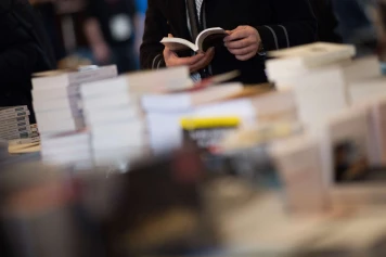 Enquête sur les revenus des auteurs vs éditeurs : une réalité contestée