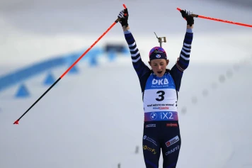 Justine Braisaz-Bouchet Championne du Monde de Biathlon, France établit Record