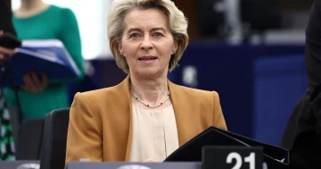 Ursula von der Leyen annonce sa candidature pour un second mandat à l'UE