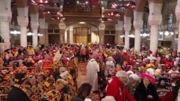 Célébration du Carnaval de Bailleul: Tradition, Fête et Écossais