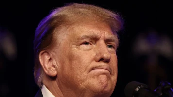 Donald Trump condamné à payer 454M$ pour tromperie financière, interdit de direction