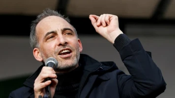 Raphaël Glucksmann Leads Socialist Vote for European Elections