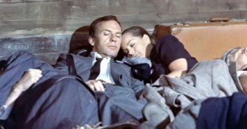 Le Train: Un Classique du Cinéma Français avec Trintignant et Schneider